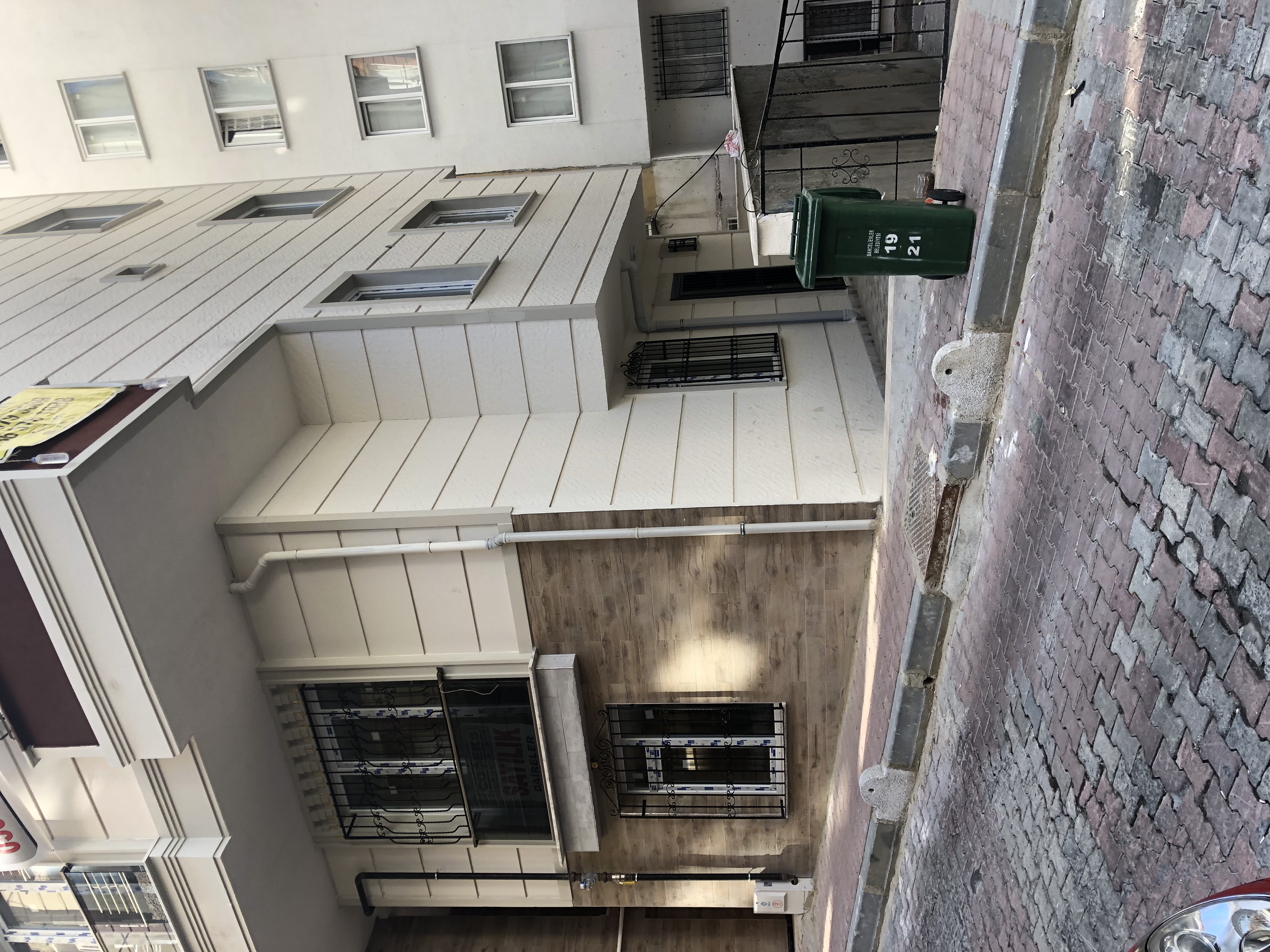 Şahin Apartmanı